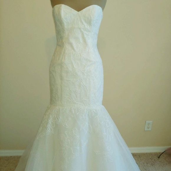 NEW Gorgeous Mermaid Wedding Dress by Liancarlo - Picture 1 of 5